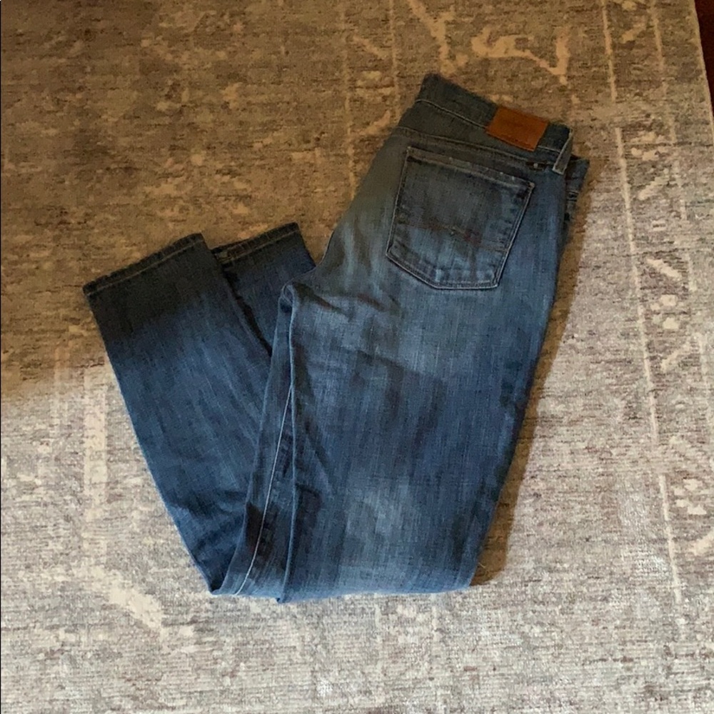 Lucky brand skinny jeans with tears